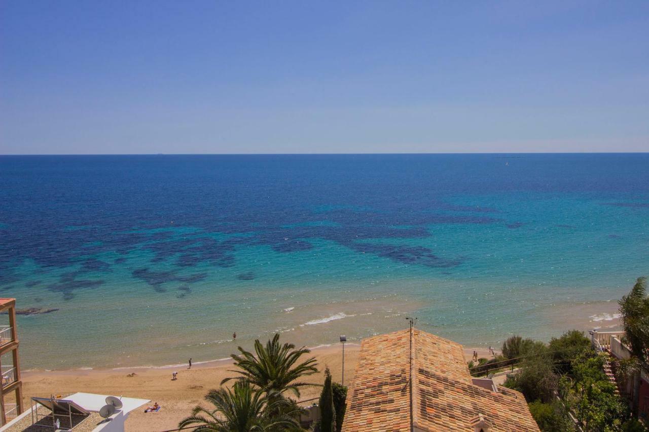 Beautiful Frontline Apartment Melioria With Panoramic Seaview كاليبي المظهر الخارجي الصورة